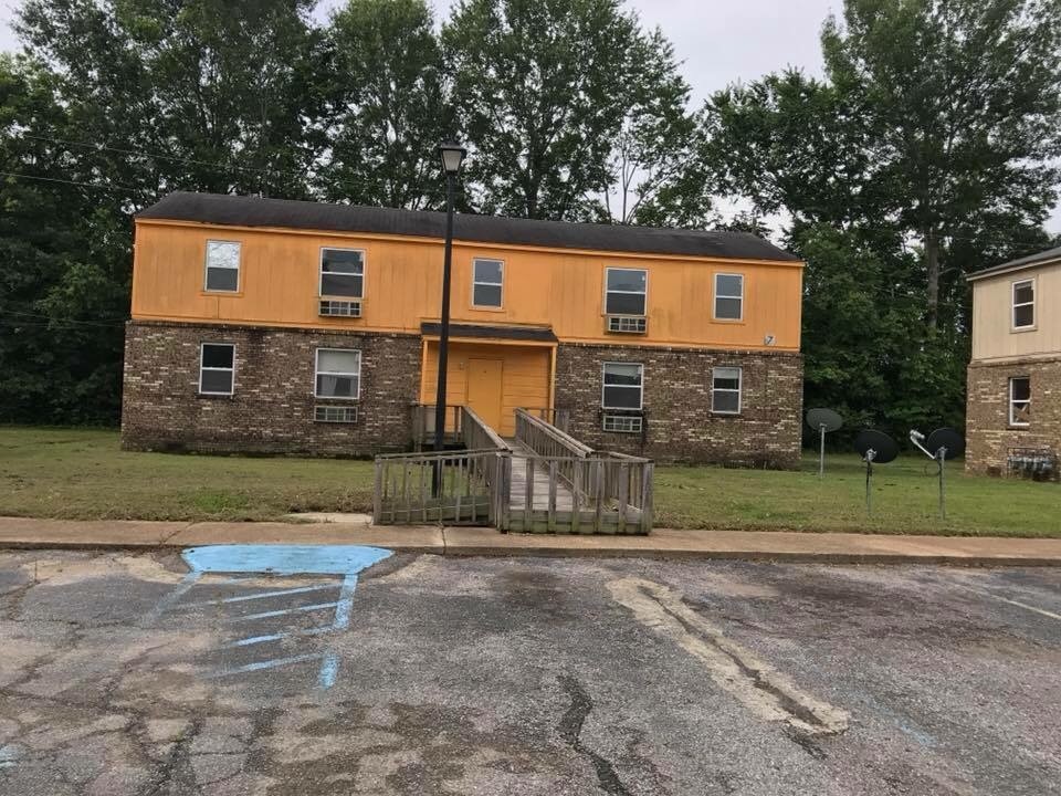 Primary Photo - 4311 5th St