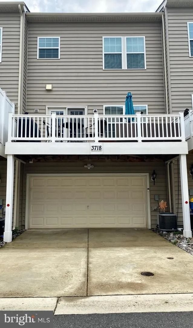 Photo - Beautiful Single Family home with Loft and Off Street Parking