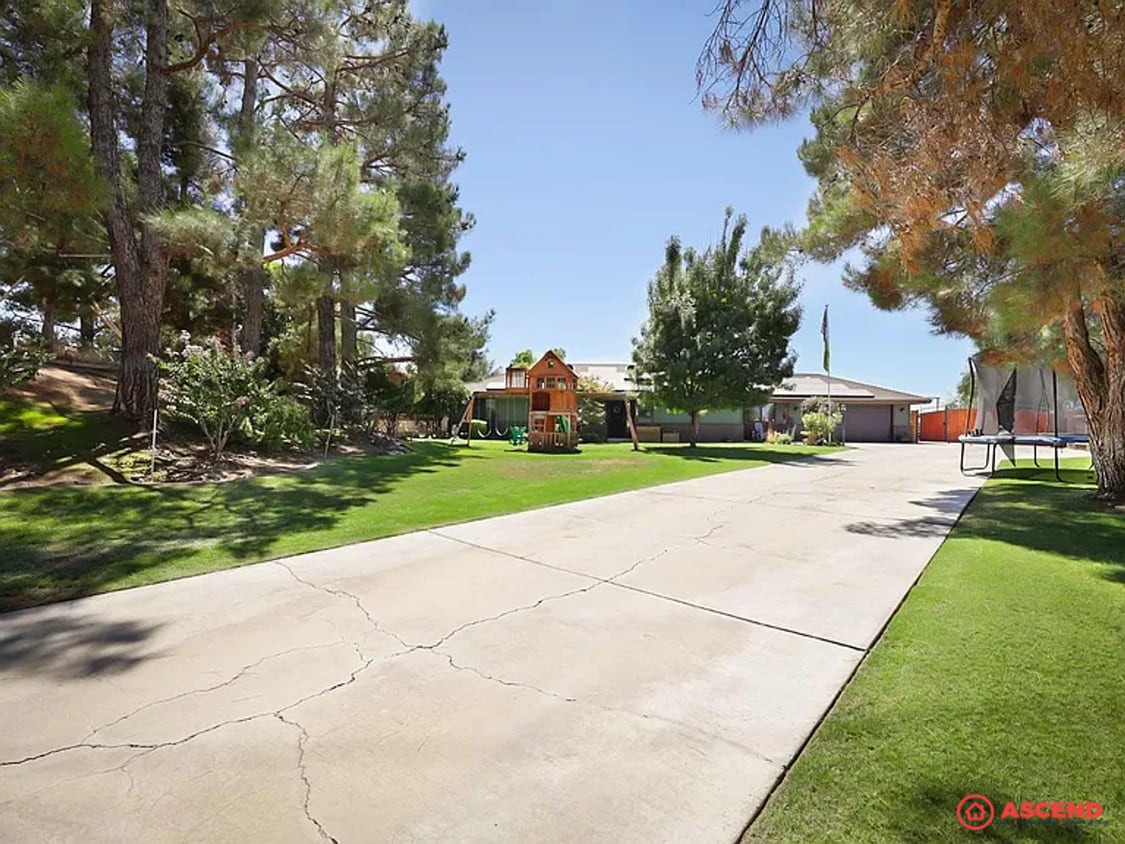 Primary Photo - Captivating Home Near Highland Highschool!