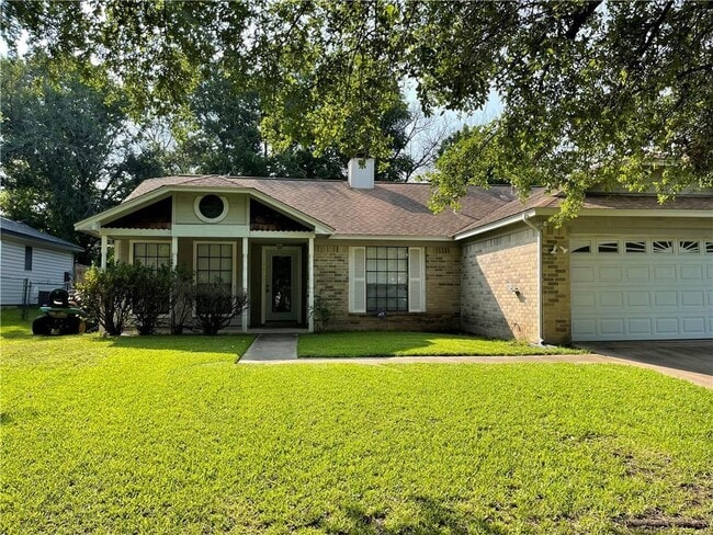 Building Photo - 2605 Market Garden Ln