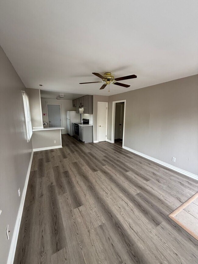 Foto del edificio - POL03