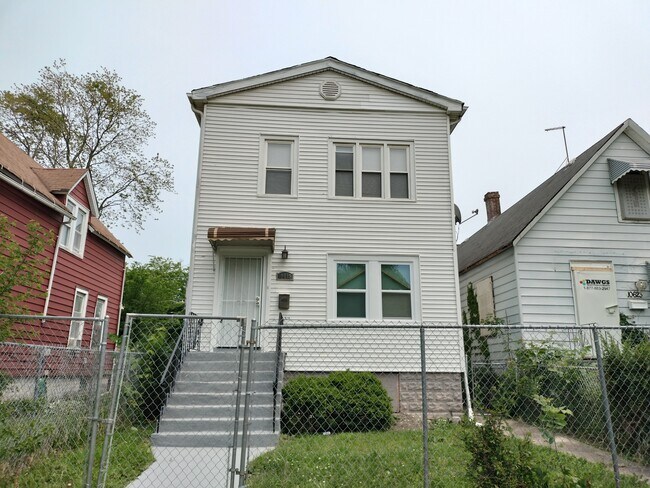 Foto del edificio - 10619 S Perry Ave