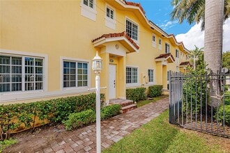 Building Photo - 205 NE 4th Ct.