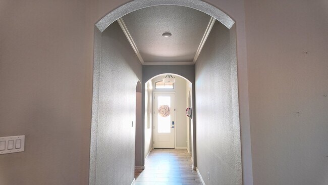 Foto del edificio - 5704 Winchester Ave