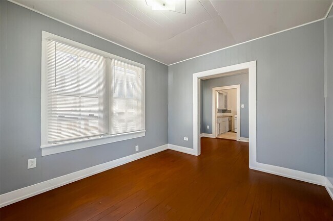 Foto del edificio - 2611 Tierwester St