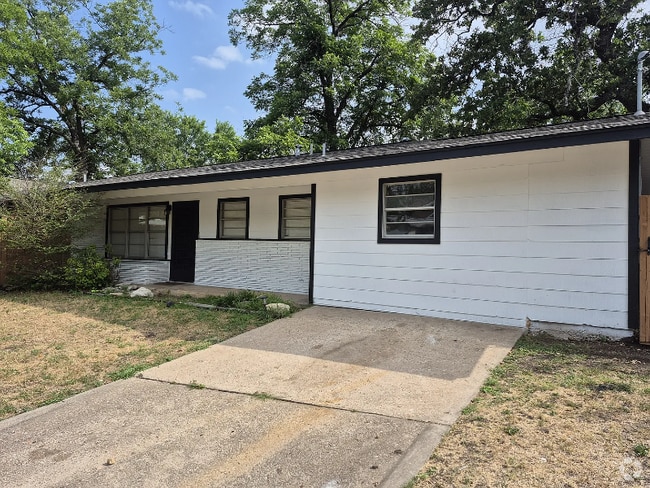 Building Photo - 1203 Edgewood Ave