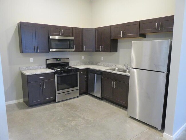 Foto del edificio - 421 N Brady St