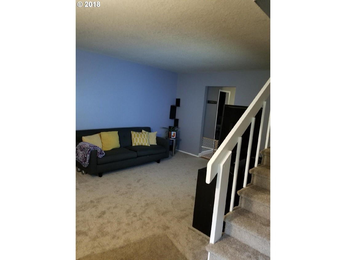 Foto principal - 1275 NE Grant St