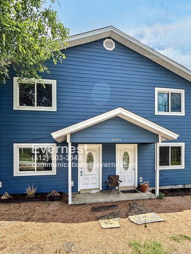 Primary Photo - 2-Bedroom, 2-Bath Duplex with Easy Access ...