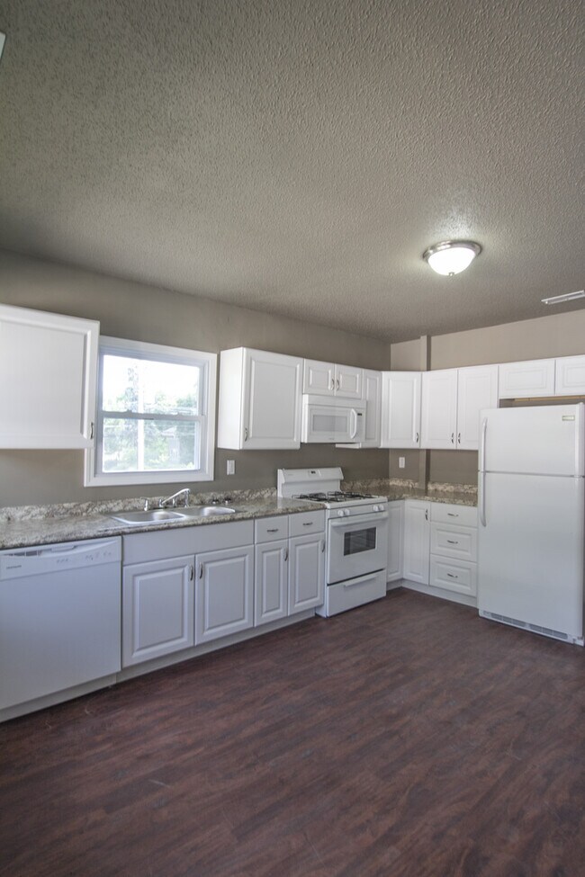 Foto del edificio - 2846 Rutland Ave