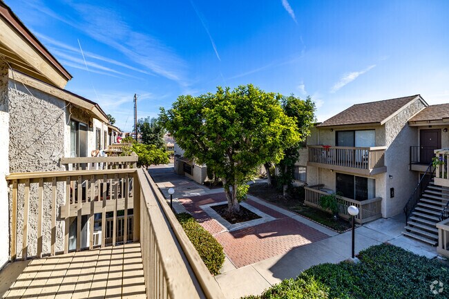 Foto del edificio - Lincoln Villas Apartment Homes