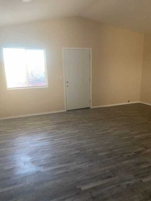 Building Photo - 14633 Valentin Dr