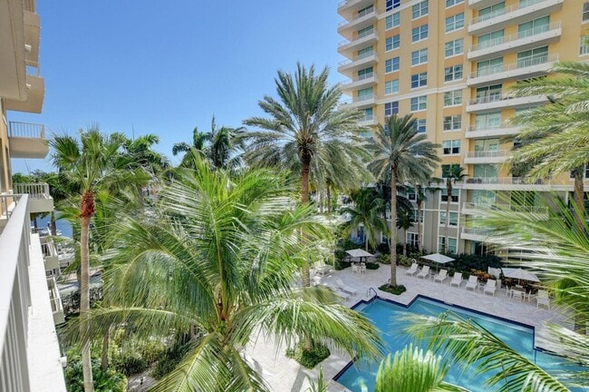 Foto del edificio - 700 E Boynton Beach Blvd