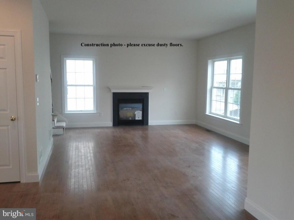 Primary Photo - 639 Richmond Dr