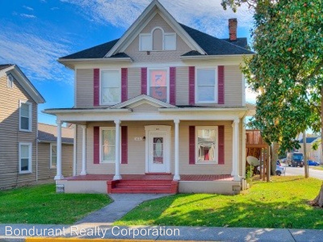 1031 Downey St, Radford, VA 24141 Room for Rent in Radford, VA