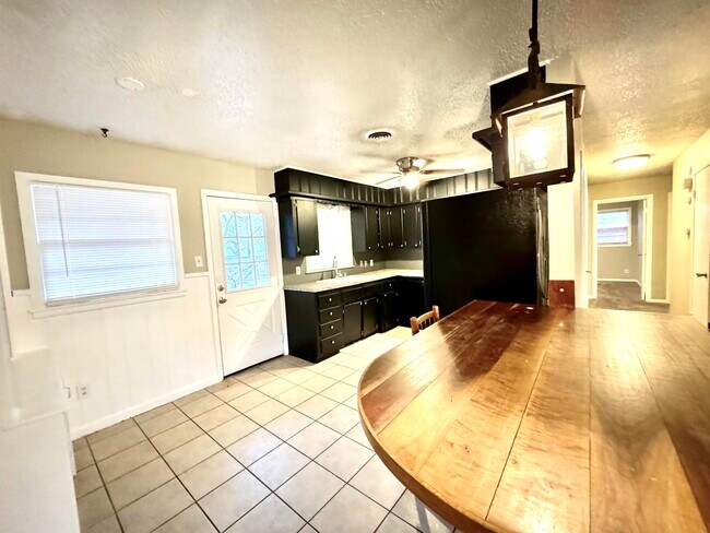 Foto del edificio - 4910 9th St