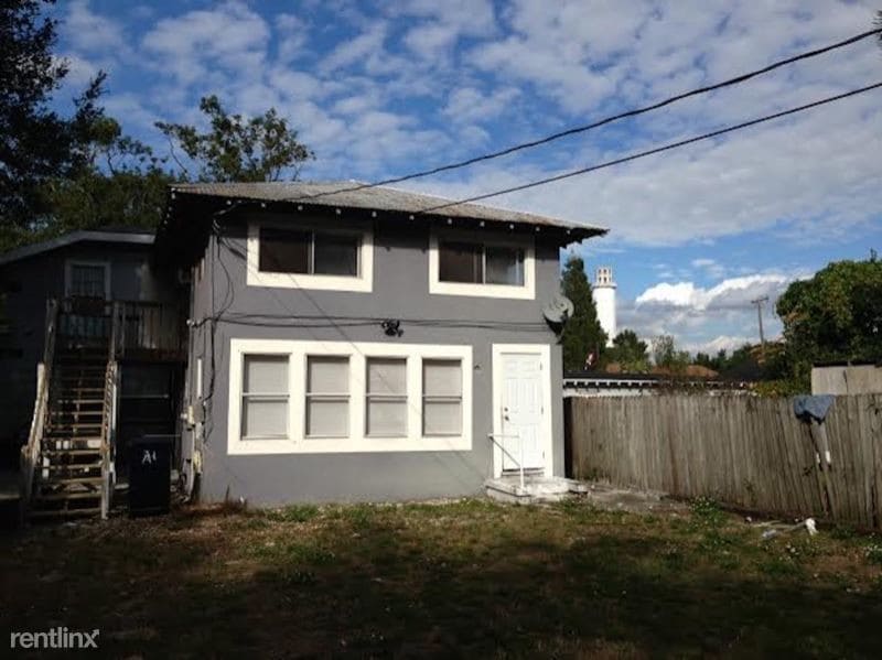 Primary Photo - 1 br, 1 bath Condo - 113 W Hanlon St