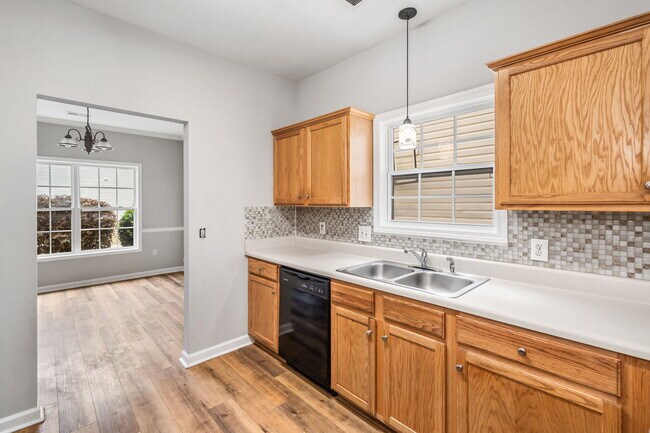 Foto del edificio - 82 Brookvalley Ct W