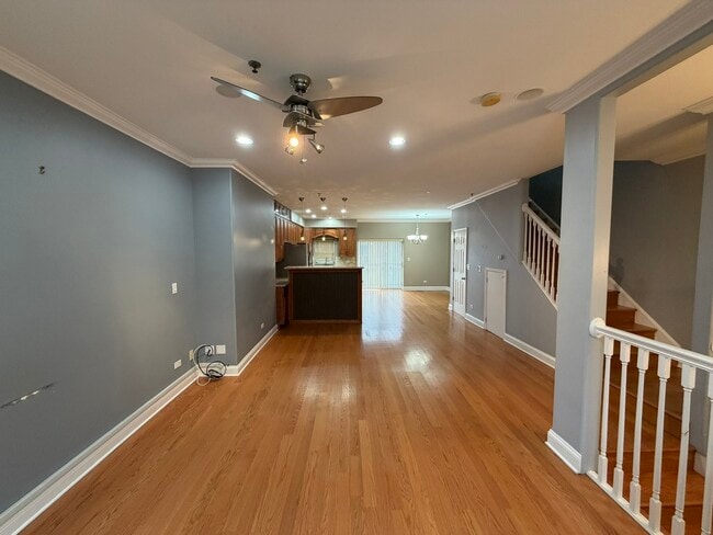 Building Photo - 183 N Des Plaines River Rd