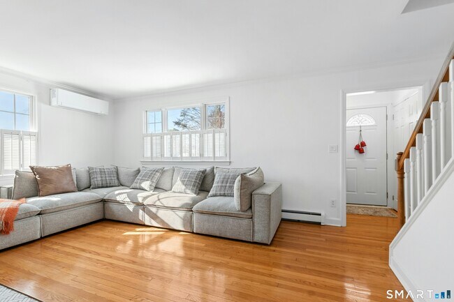 Building Photo - 201 Judd St