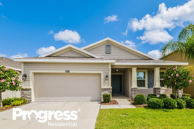Building Photo - 10606 Scenic Hollow Dr