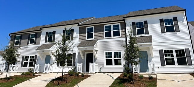 BEAUTIFUL 3BD/2.5BTH Townhome - MALLARD CR... - BEAUTIFUL 3BD/2.5BTH Townhome - MALLARD CR...