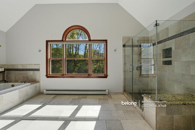 Foto del edificio - 24 Table Rock Rd