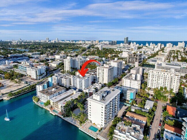 Foto del edificio - 1658 Bay Rd