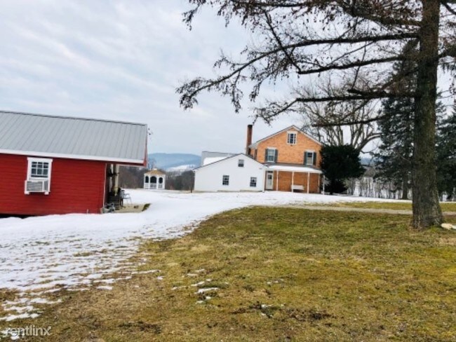 Building Photo - 5 br, 2 bath House - 1310 Quaker Valley Rd
