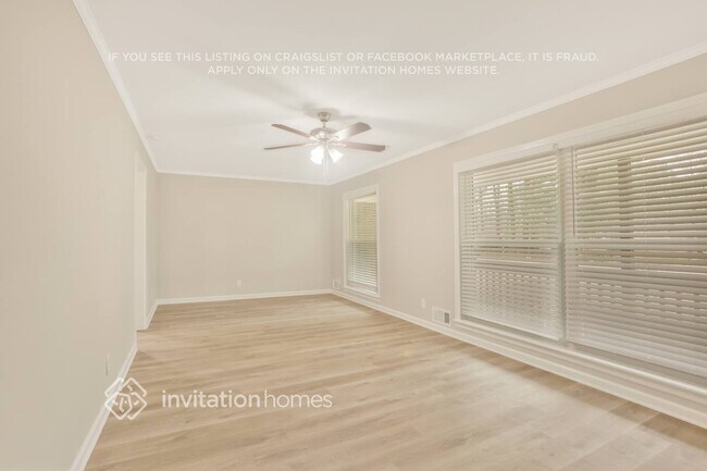 Building Photo - 1707 Laurens Dr SW