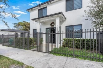 Building Photo - 11851 SW 220th St