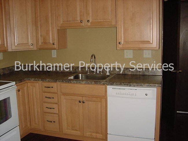 Foto del edificio - 112 E Scott St