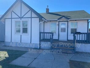 Building Photo - 1222 Logan Ave