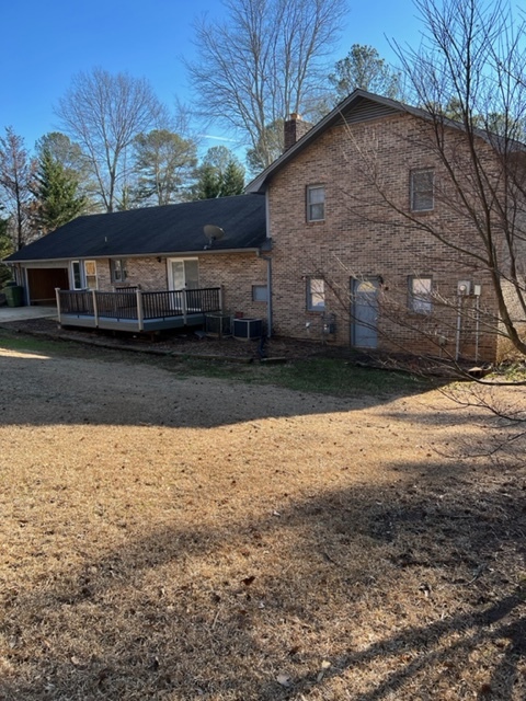 Building Photo - 107 Charissa Dr