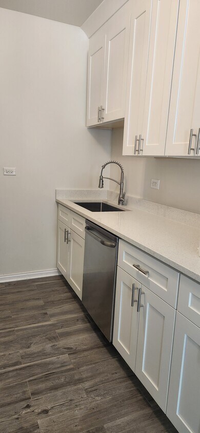 Kitchen - 1828 S Peoria St