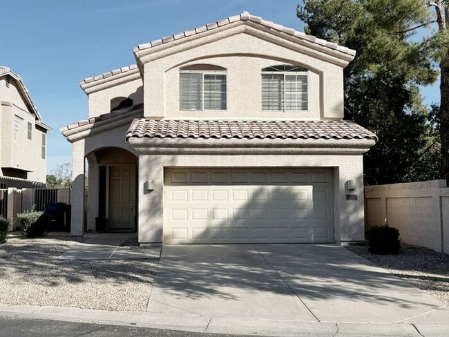 Building Photo - ABSOLUTELY STUNNING 4BR 2.5BA, OVER 2100SQFT, COMMUNITY POOL, CHANDLER