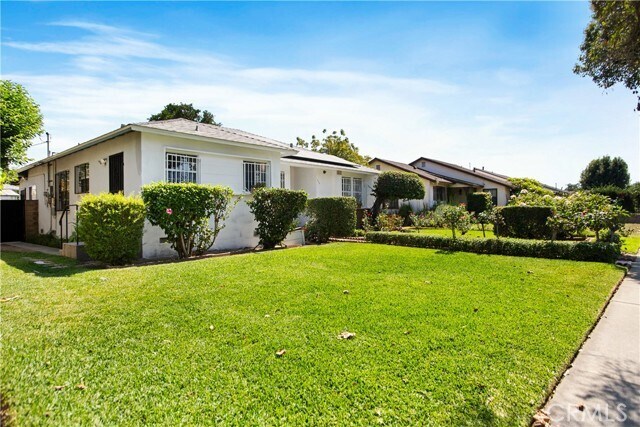 Foto del edificio - 556 N Sunset Ave