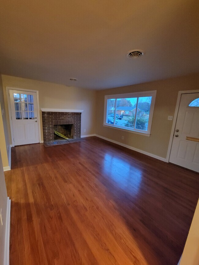 Living room - 1906 N 23rd St