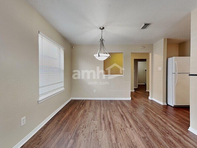 Building Photo - 12406 Westwold Dr