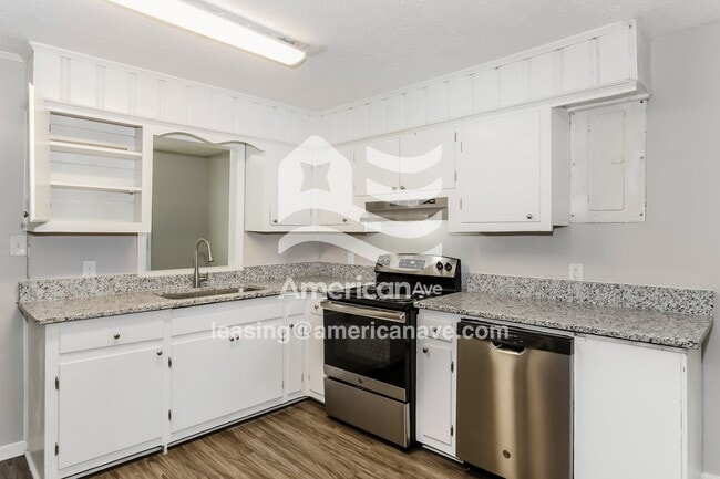 Foto del edificio - 2210 Tudor Dr