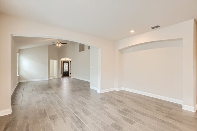 Building Photo - 3 bedroom with office in sought after Copper Canyon Community!