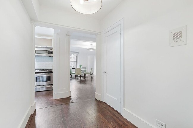 Foto del edificio - 65 W 95th St