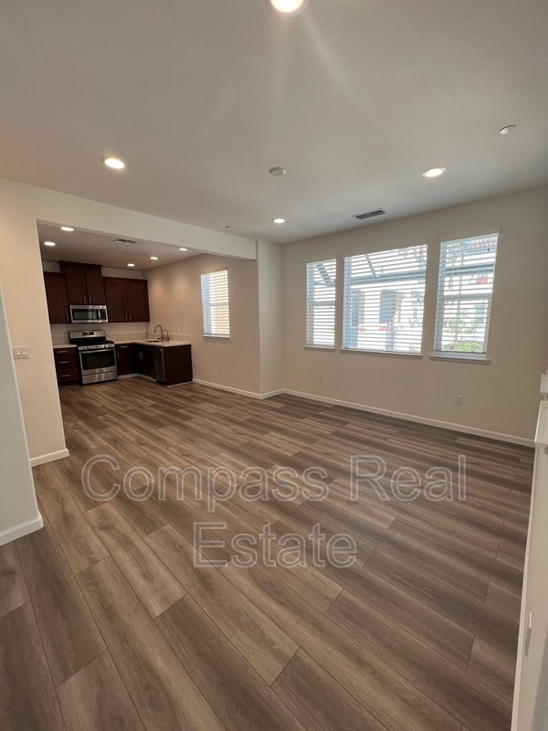 Foto del edificio - 2730 Viterbo Ct