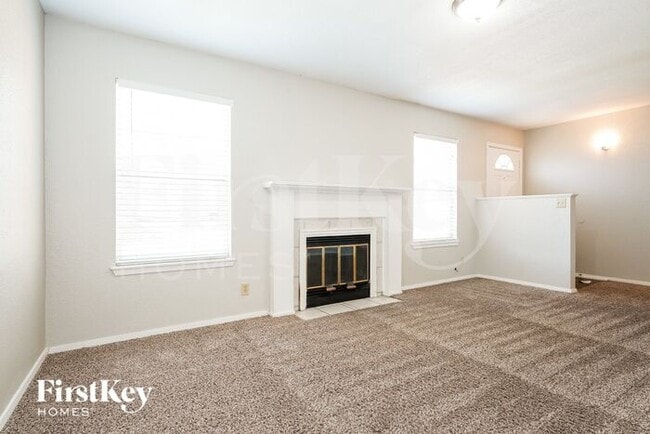 Foto del edificio - 505 S Waxahachie St