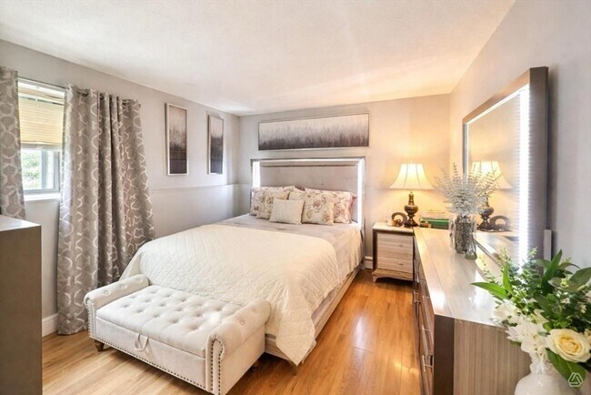 Foto del edificio - 800 County St