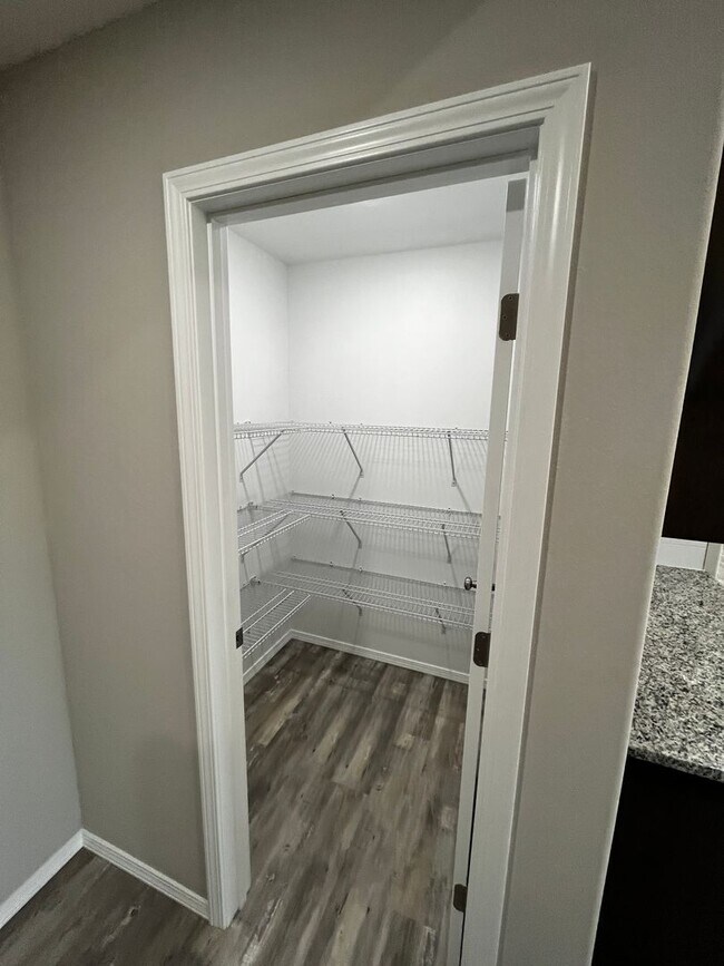 Building Photo - Beautiful Newly Built in Rogersville