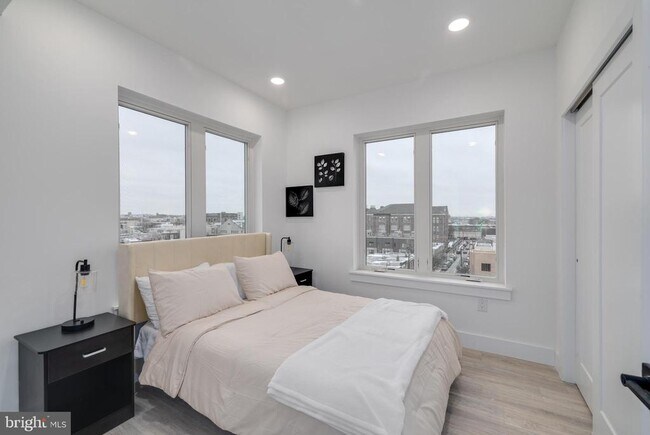 Foto del edificio - 2400 E Huntingdon St