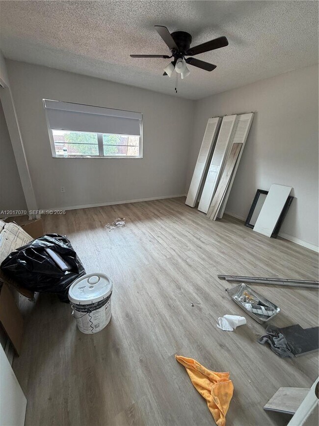 Foto del edificio - 260 NW 107th Ave