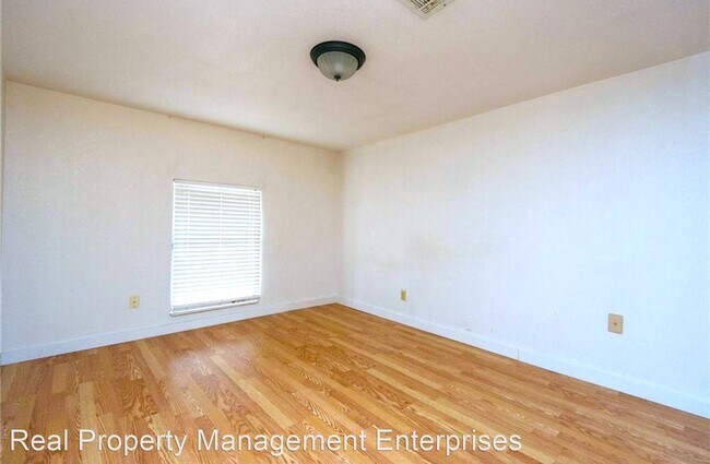 Foto del edificio - 3 br, 1 bath House - 3041 SE 18th Pl