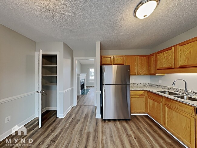 Building Photo - 508 Yellow Berry Run